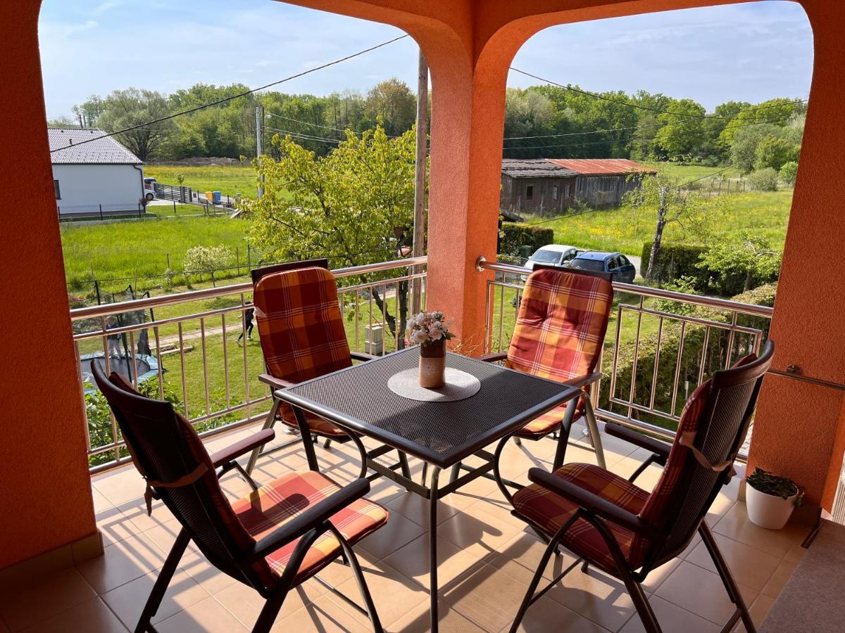 Apartman Magnolia Petrovina Turopoljska Exteriér fotografie